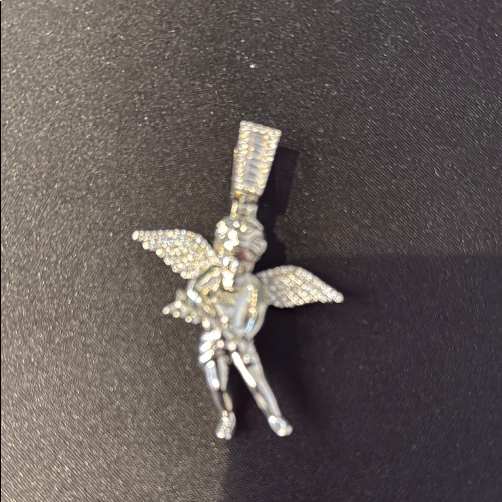Helloice Iced Cherub Angel Pendant